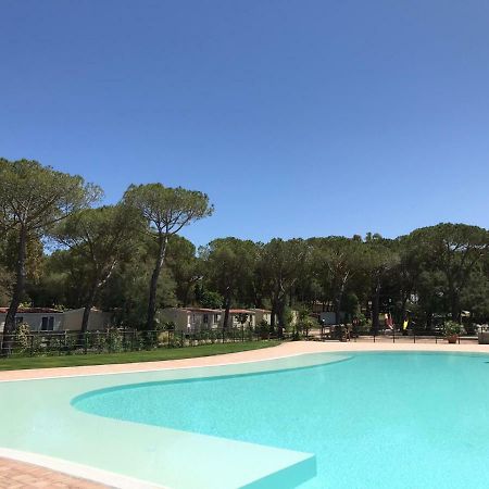 Camping I Melograni Marina Di Bibbona Eksteriør billede