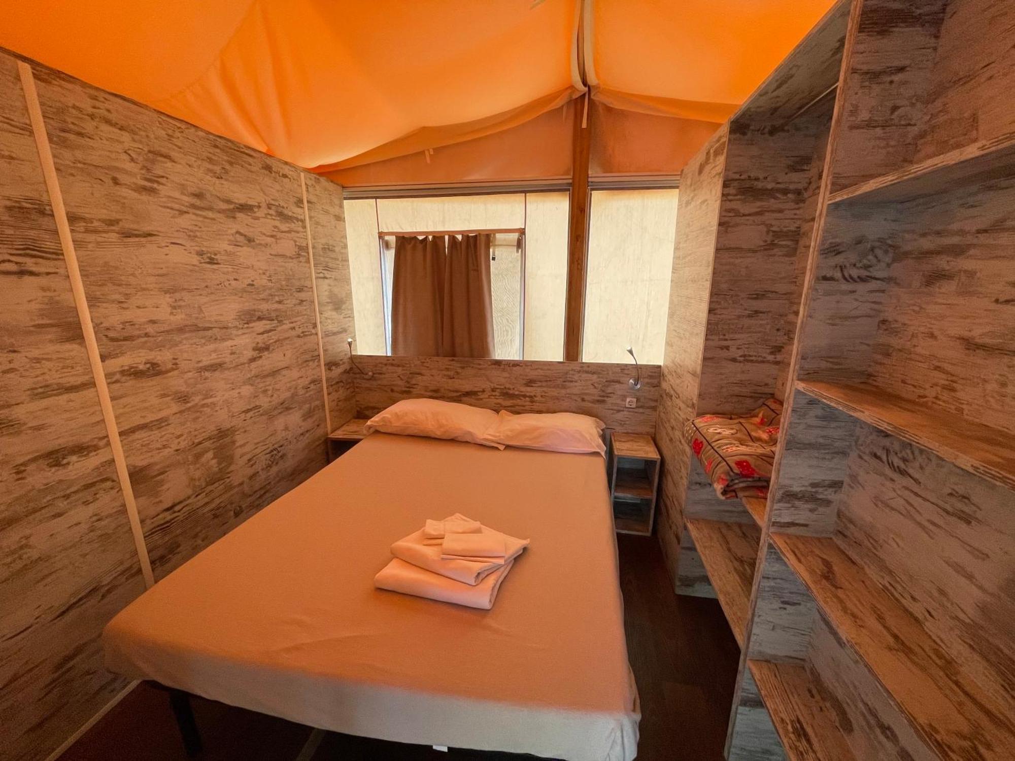 Camping I Melograni Marina Di Bibbona Eksteriør billede
