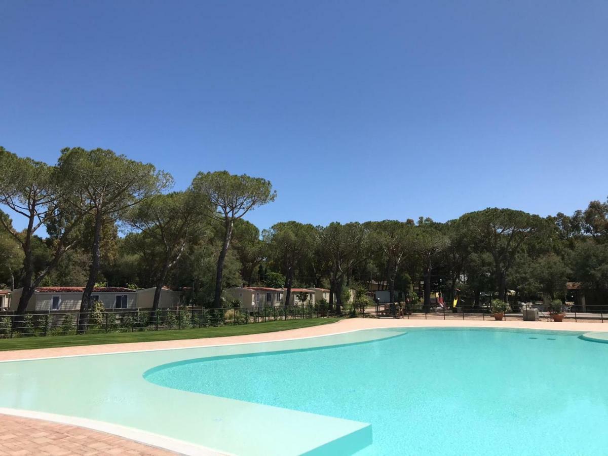 Camping I Melograni Marina Di Bibbona Eksteriør billede