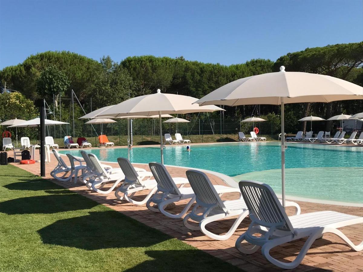 Camping I Melograni Marina Di Bibbona Eksteriør billede